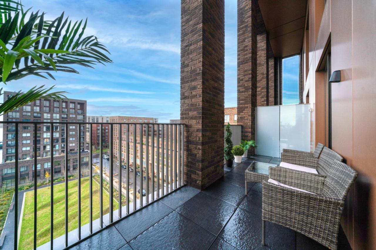 Luxury 3bed 3bath Royal Wharf Excel Newham