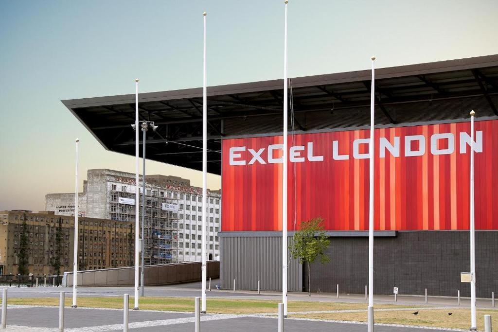Luxury 3bed 3bath Royal Wharf Excel Newham Apartment London