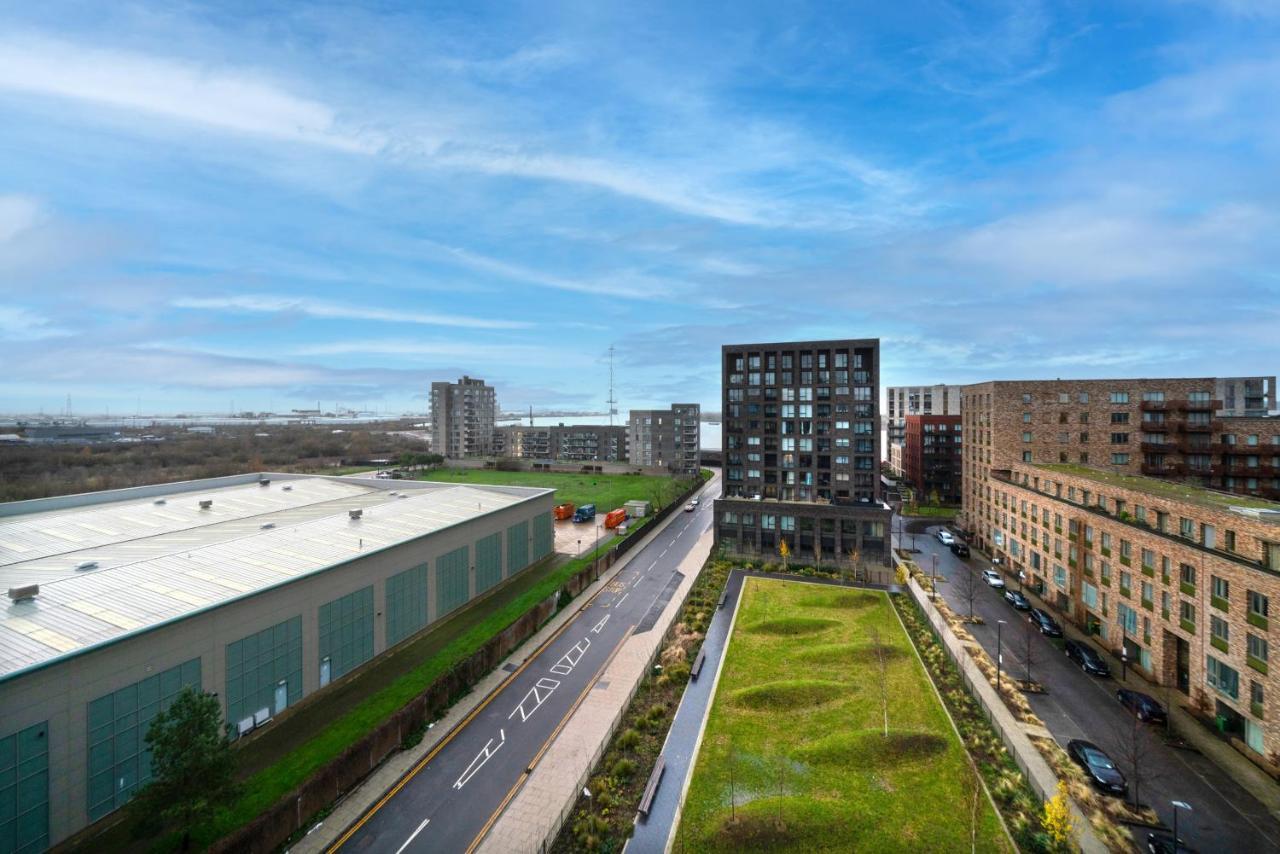 Luxury 3bed 3bath Royal Wharf Excel Newham *