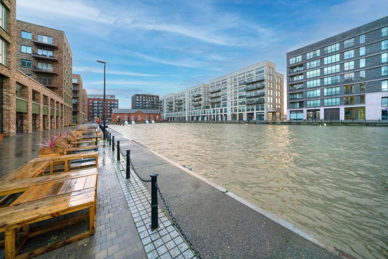 Apartment Luxury 3bed 3bath Royal Wharf Excel Newham